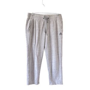 Adidas Women’s Heather Gray French Terry Cropped Joggers with pockets size M